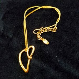Authentic!! GIVENCHY Vintage Heart Pendant Gold-tone Necklace.
